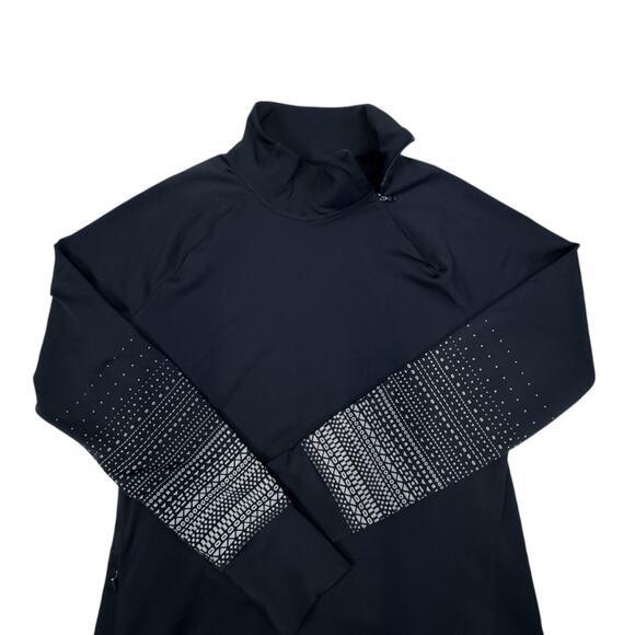 GapFit WinterBrush Black Activewear Top - Perfect for Winter! - Picture 5 of 9